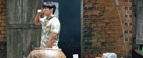 Huy Kh Nh Th N Nhi N Khoe H Ng Tr C M T Hot Girl Th I Lan Nene