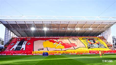 Des Tribunes Hautes En Couleur Rc Lens