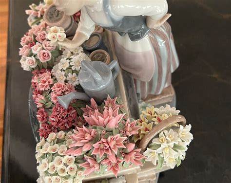 Lladro Flowers Of The Season Woman Sculpture 01001454 Etsy