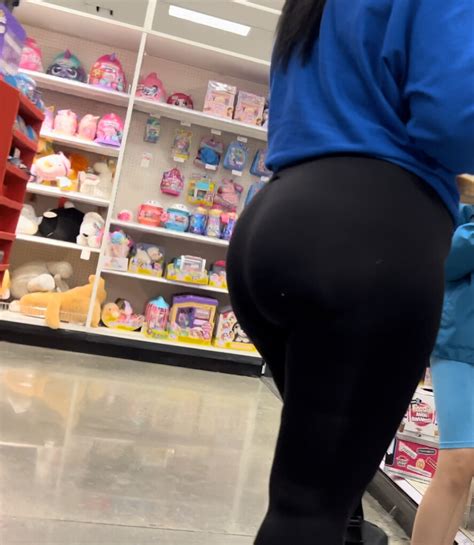 Sexy Thick Latina Asian Milf Spandex Leggings Yoga Pants Forum