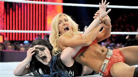 Charlotte Vs Paige Divas Championship Match