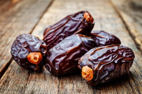 Medjool Dates: 5 Healthy and Delicious Dessert Recipes