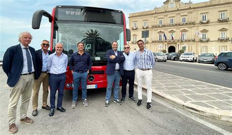 Presentato Al Sindaco Il Nuovo Autobus Mercedes Benz Citaro Ibrido Di