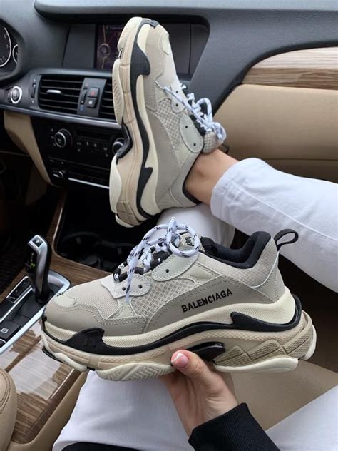 Шикарные женские кроссовки бежевые (Balenciaga) за 2299 грн. | Шафа в ...