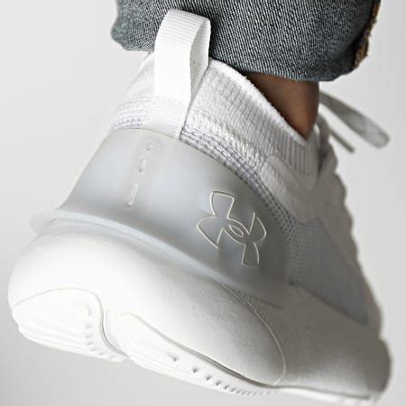 Under Armour Baskets HOVR Phantom 3 SE 3026582 White