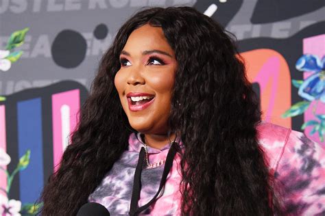 Watch Lizzo Respond To Tik Tok Body Shamers