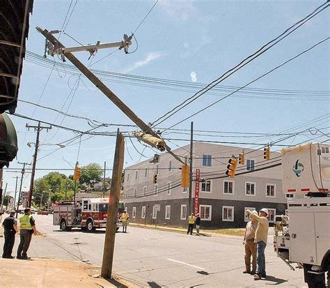 Power Lost When Pole Snapped At Same Downtown Site As In 13 News