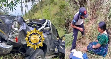 Agentes De La Pnc Mueren En Accidente Y Dama Se Debate Entre La Vida Y