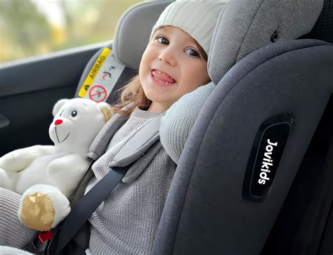 3 Child Car Seats Solutions in the Back of the Car