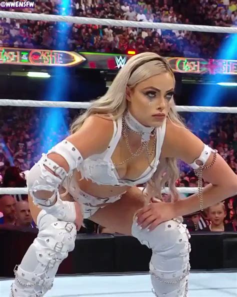 Wwe Nsfw On Twitter Liv At The Castle Yaonlylivvonce