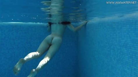 Sheril Blossom Gets Very Horny By The Pool