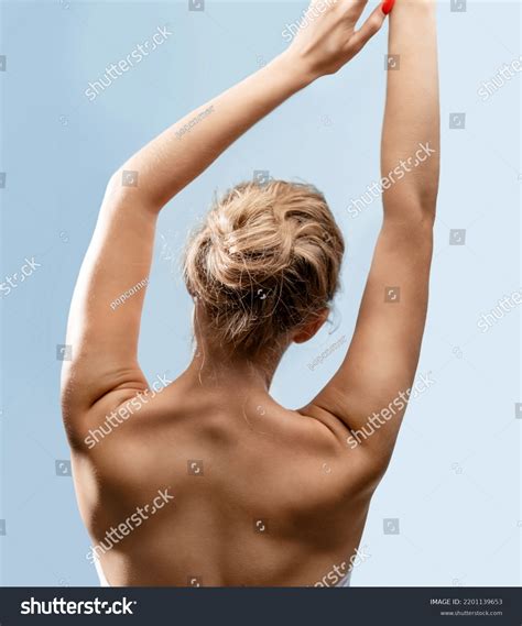 61 089 Back Of Naked Woman Images Stock Photos Vectors Shutterstock