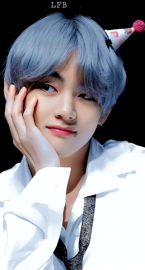 Épinglé par PUU 97 BTS BLACKPINK sur Kim Taehyung Taehyung