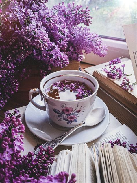 Доброе утро | Lavender aesthetic, Coffee tea mix, Tea and books