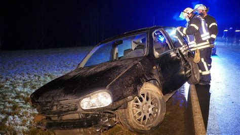 Verletzter Bei Unfall Auf Der Oberschelder Stra E J Hriger Verliert