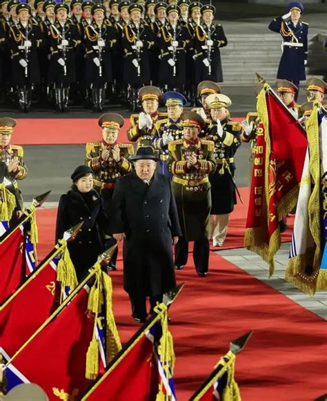 朝鲜阅兵展示战术核武部队，金正恩连续两日偕女参与活动全球速报澎湃新闻 The Paper