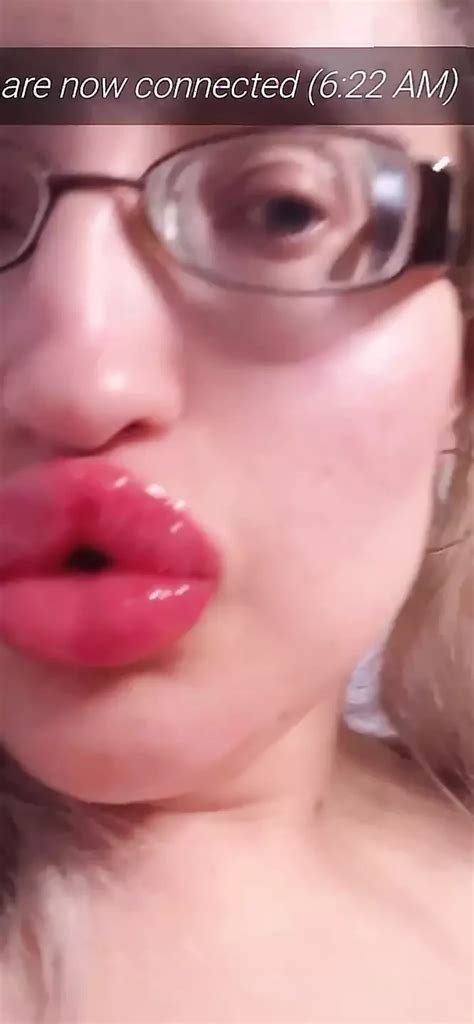 Red Lipstick Gloss Is Captivating Amateur Porn By FapHouse XHamster