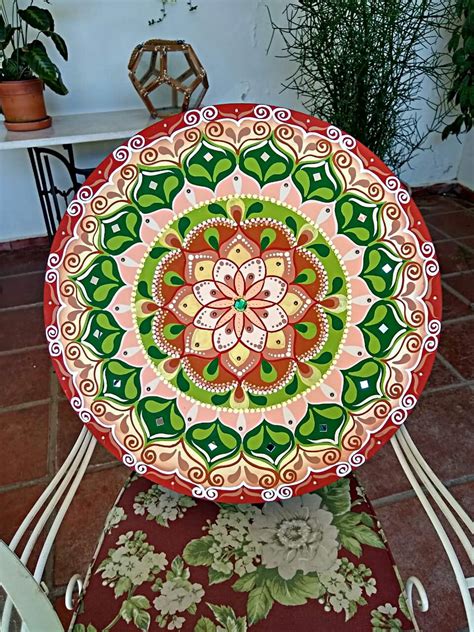 mandala pintada a mão em MDF 60x60 cm no Elo7 Mandalas Sol de Sophia