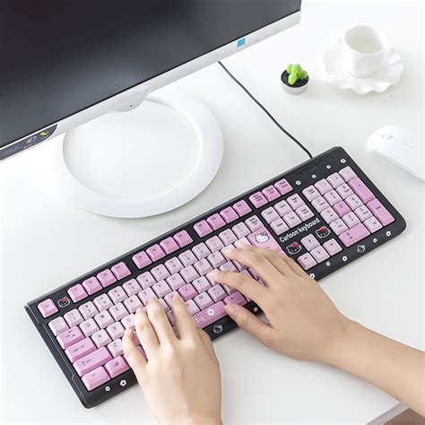 PC0044 ICONIC HELLO KITTY KEYBOARD – WAWA PARADISE