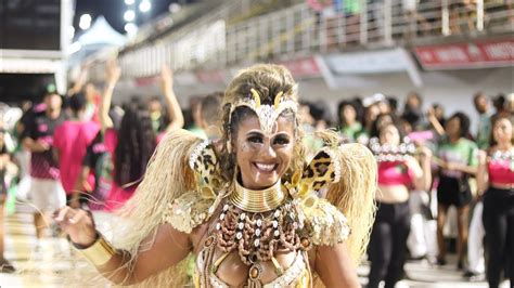 Rainha De Bateria Da Imperatriz Do Forte No Ensaio T Cnico Carnaval De