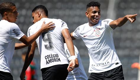 Pensando Na Copinha Do Ano Que Vem Os Garotos Do Corinthians Come Aram