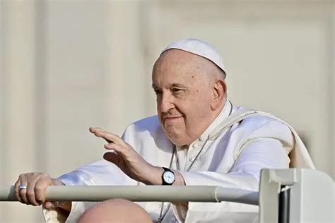 El Papa Acude A Un Hospital De Roma Para Una Visita M Dica Por Su Gripe