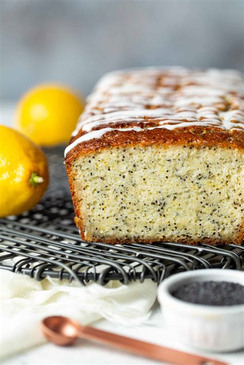 Easy Lemon Poppy Seed Bread Made With Greek Yogurt Garnish With Lemon