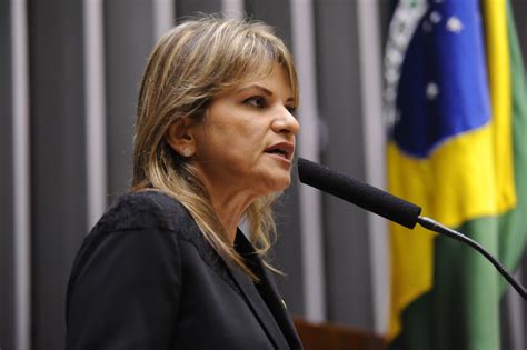 Deputada Fl Via Morais Quer Reduzir Filas Para Cirurgias Eletivas Pdt