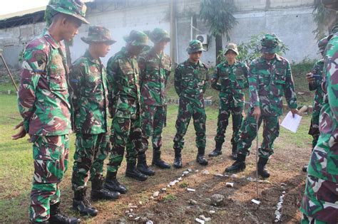 Prajurit Yonkomlek Mar Ikuti Penyegaran Pengoperasian Alat Pernika