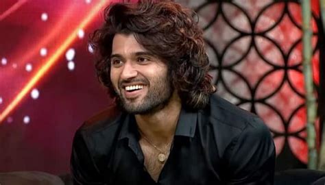 Vijay Deverakonda Turns Co Owner Of The Hyderabad BlackHawks Volleyball