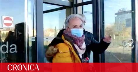 Absuelta Una Fotoperiodista De Terrassa Acusada De Agredir A Una Mossa