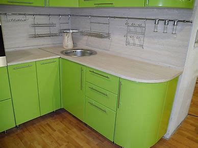 Угловой гарнитур для маленькой кухни - 2 вариантов - купить в Москве