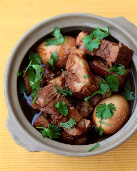 Braised Pork In Sweet Soy Sauce Tau Yew Bak