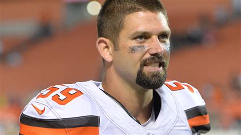 Browns Veteran Lb Tank Carder Out For Season