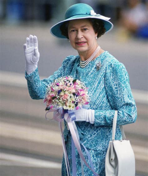 Queen Elizabeth II Visit Hong Kong Oct 1986 The Queen Every Year Of