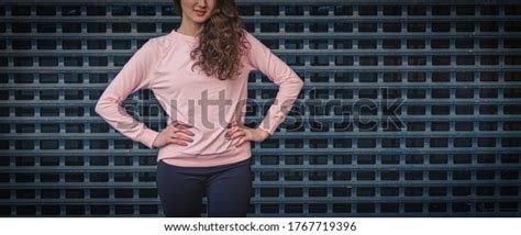 1개의 Hald nude women 이미지 스톡 사진 3D 오브젝트 벡터 Shutterstock