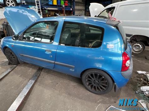 Renault Clio Ii V Pave Bleu Niks Autodemontage