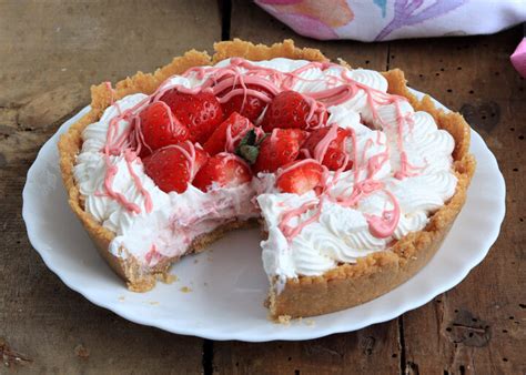 Crostata Panna E Fragole Senza Cottura Dolce Freddo Con Fragole