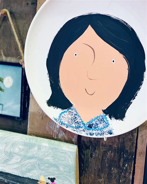 Personalised Mini Plate Portrait — Lisa Stickley Studio