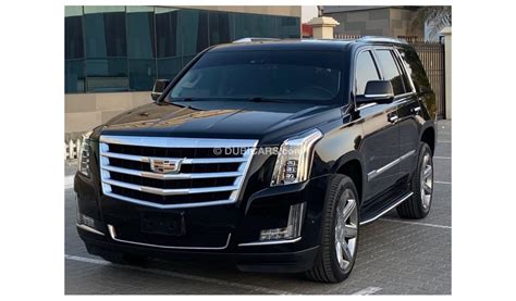 Used Cadillac Escalade ESV Platinum 2017 for sale in Dubai - 617532