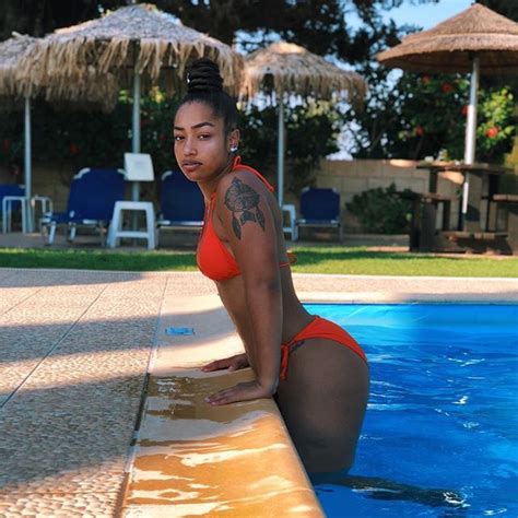 Hot Sexy Chanell Wallace Bikini Pics