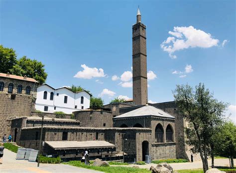 Hazreti Süleyman Camii Konumu Fotoğrafları ve Hakkındaki Bilgiler