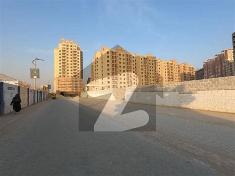 You Can Find A Gorgeous Prime Location Flat For Sale In Falaknaz