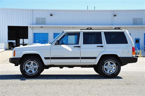 Jeep Cherokee Xj Sport Limited Classic For Sale — Davis Autosports