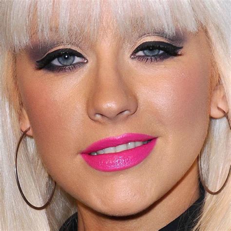 Christina Aguilera's Makeup Photos & Products | Steal Her Style