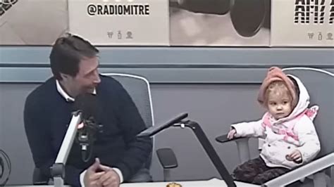 La hija de Eduardo Feinmann revolucionó Radio Mitre en plena cobertura