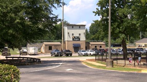 Tuscaloosa Academy Welcomes Back Students - WVUA 23