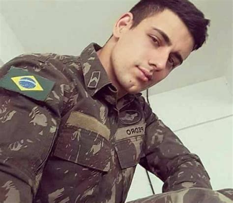 Sí mi general Ellos son los 17 militares más hot del mundo EstiloDF