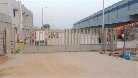 Mild Steel Automatic Telescopic Sliding Gate For Factory 10 Feet At