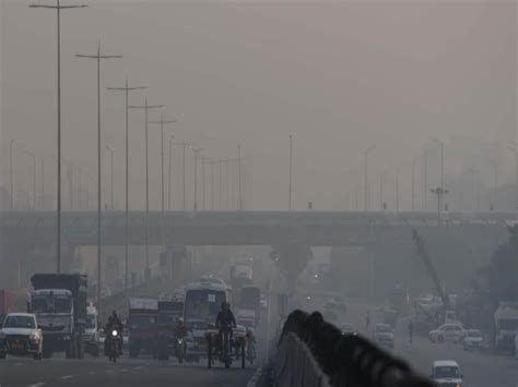 Delhi Air Quality Continues To Remain In Poor Category With AQI Of 266